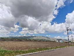位于伊犁州昭苏县农业科技园区内建筑物、附属设施及土地对外招租（租期十年）