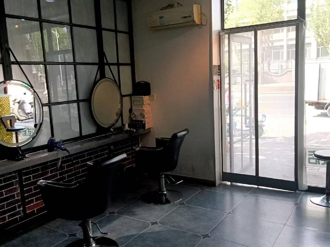 内蒙古包头市昆区阿九小区地勘五院底店出租（2万元/年，3年，内蒙古自治区第五地质矿产勘查开发院工会委员会）(国资监测编号GR2025NM1003737)