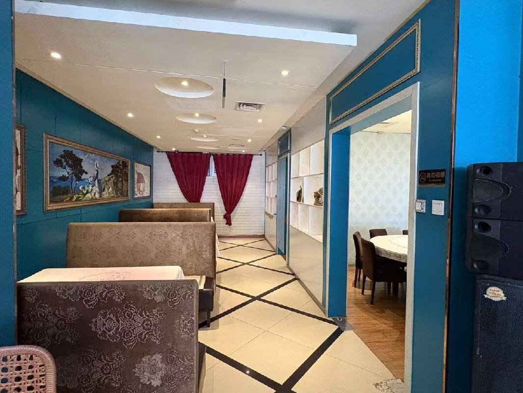呼和浩特市昭乌达路内蒙古大学东门奥都商城底商(原蒙古国餐吧)房产招租（年租金底价225000元，租期3年）(国资监测编号GR2025NM1003931-7)