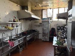 呼和浩特市昭乌达路内蒙古大学东门奥都商城底商(原蒙古国餐吧)房产招租（年租金底价225000元，租期3年）(国资监测编号GR2025NM1003931-7)