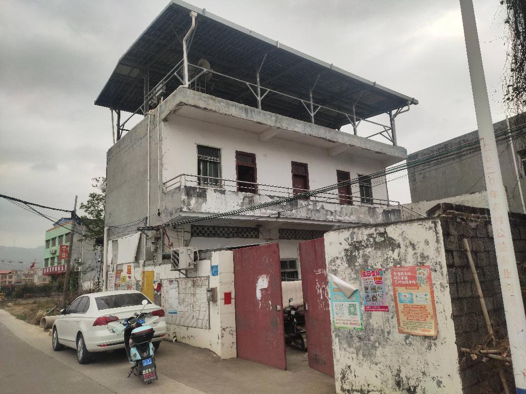 [贵港市]贵港市港北区港城街道石寨村约150㎡旧村委楼招租项目