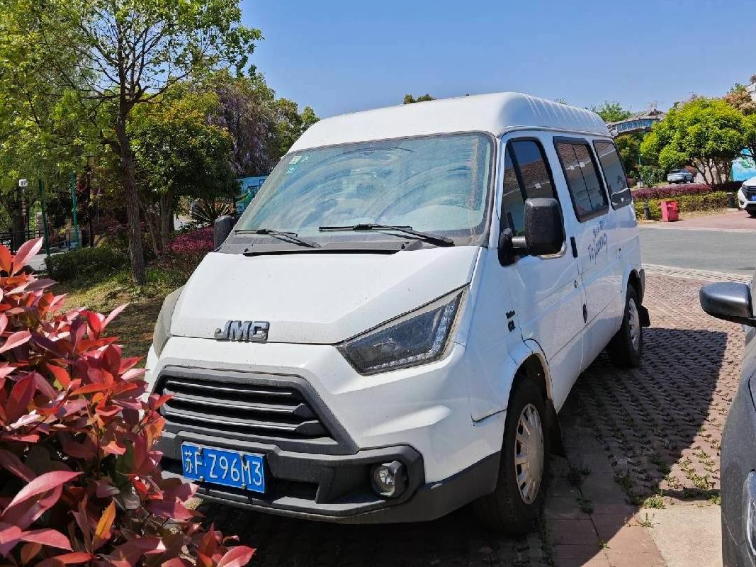 江铃牌JX6490T-L5小型普通客车（苏FZ96M3）转让公告