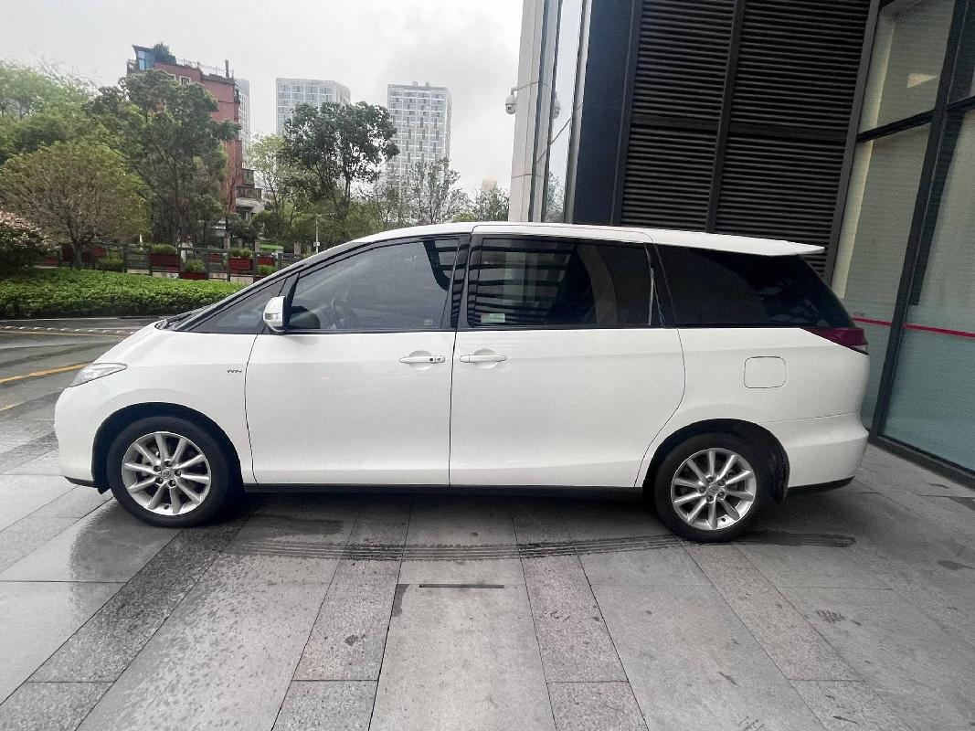 一台丰田普瑞维亚JTEGD54M小型普通客车2.4处置(国资监测编号GR2025NM1003995-3)