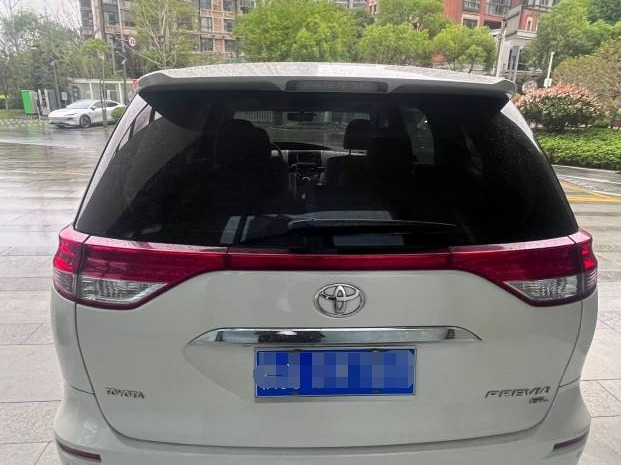 一台丰田普瑞维亚JTEGD54M小型普通客车2.4处置(国资监测编号GR2025NM1003995-3)