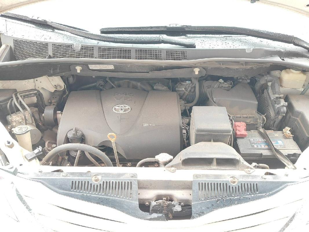 一台丰田塞纳5TDJZ3DC小型普通客车3.5处置(国资监测编号GR2025NM1003993-2)