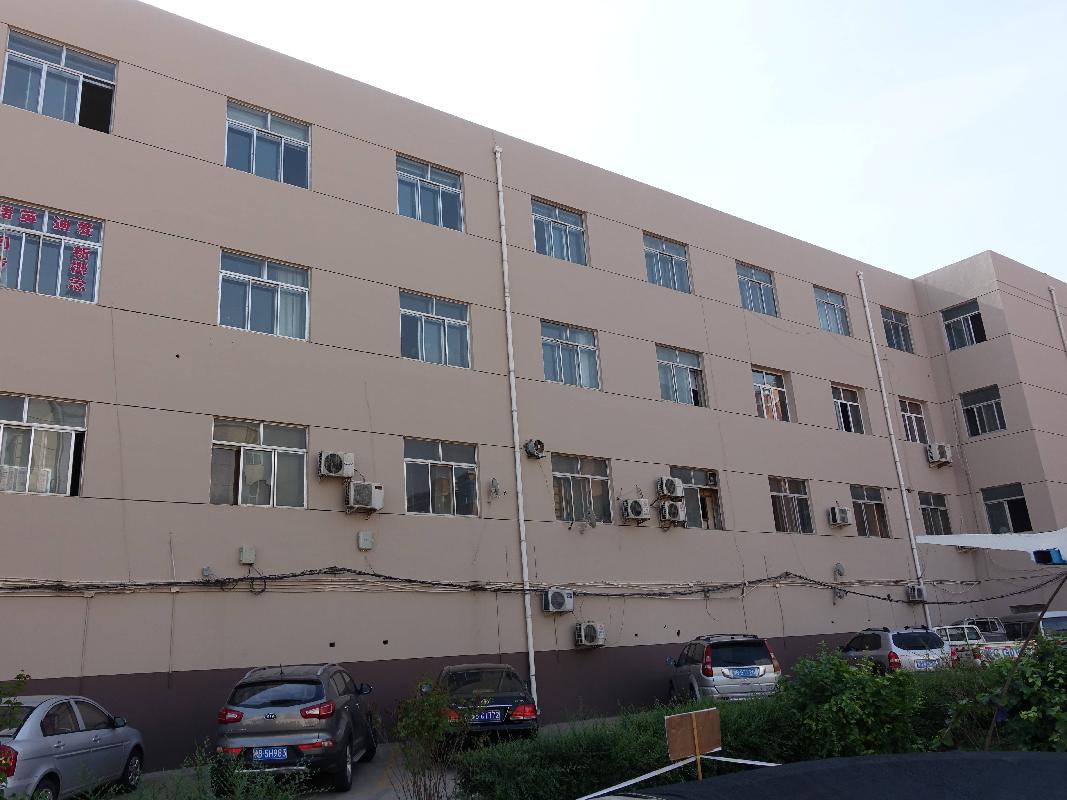 包头市昆都仑区白云路99号综合楼写字间401-402室出租（年租金底价：10600元，租期：1年）（包钢集团工业与民用建筑工程有限公司）(国资监测编号GR2025NM1004035)