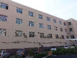 包头市昆都仑区白云路99号综合楼写字间406-407室出租（年租金底价：10600元，租期：1年）（包钢集团工业与民用建筑工程有限公司）(国资监测编号GR2025NM1004036)