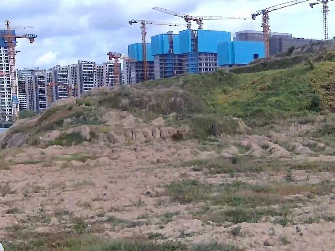 三亚崖州湾科技城G98堆土场内一批土石方(中砂)再次转让