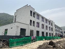 石台县大演乡新农村牯牛降新景区商业街共6栋商业房产及土地使用权整体转让公告(国资监测编号GR2025AH2001418)