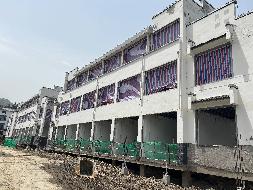 石台县大演乡新农村牯牛降新景区商业街共6栋商业房产及土地使用权整体转让公告(国资监测编号GR2025AH2001418)