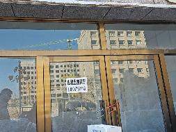 赤峰市敖汉旗新惠镇新惠路北新州街东锦绣花园7号楼1层7号车库公开出租（租金底价：4000元/年，租期1年）