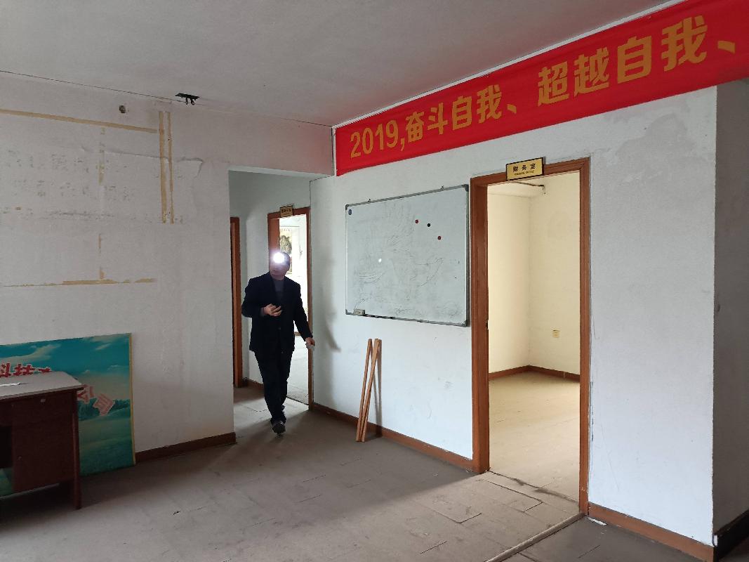 长沙市芙蓉区湖湘北路湖心巷21号南明苑14栋501号住房转让