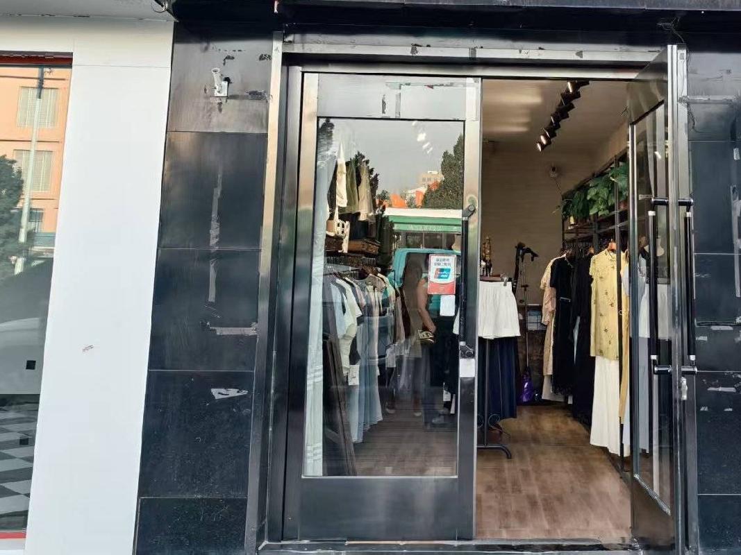 阿左旗巴彦浩特镇和硕特北路西侧商铺转让（阿拉善盟财政局）(国资监测编号GR2025NM1004334)