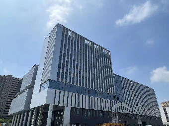 薛家全民健身中心南面外立面广告位招租公告招租公告