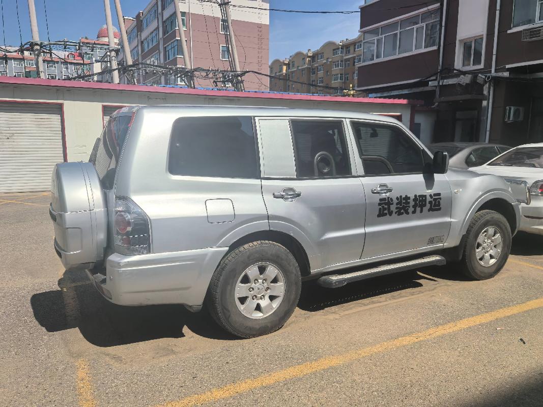 一台迪马牌小型专用客车（黑NG8438）转让交易公告