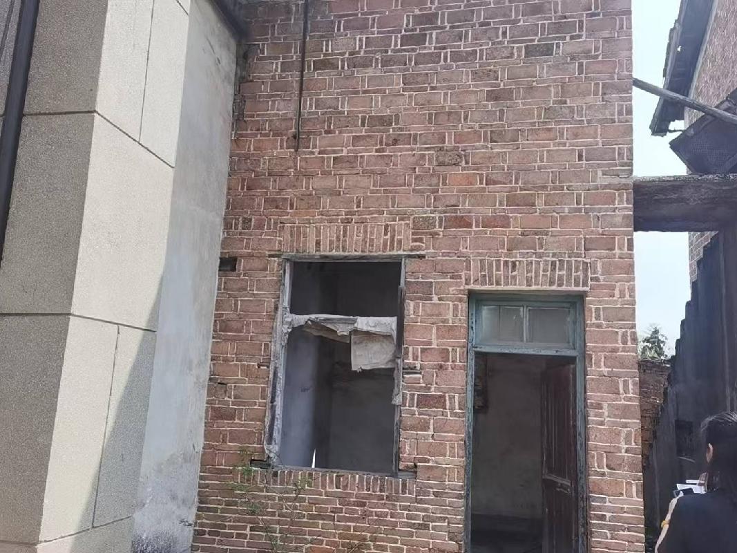 [娄底市]中石化娄底分公司位于娄底市涟源市毛坪乡权证编号涟房权证2003字第02700691号的房产(三次挂牌)