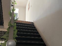 包头市昆都仑区少先路华丰园104号底店租赁（61027元/年，5年，内蒙古铁花文化产业投资有限责任公司）(国资监测编号GR2025NM1004422-3)