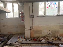 包头市昆都仑区少先路华丰园104号底店租赁（61027元/年，5年，内蒙古铁花文化产业投资有限责任公司）(国资监测编号GR2025NM1004422-3)