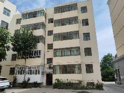 巩留县财政局位于巩留县幸福路财政局家属楼1-102室、302室、502室三套住宅对外招租