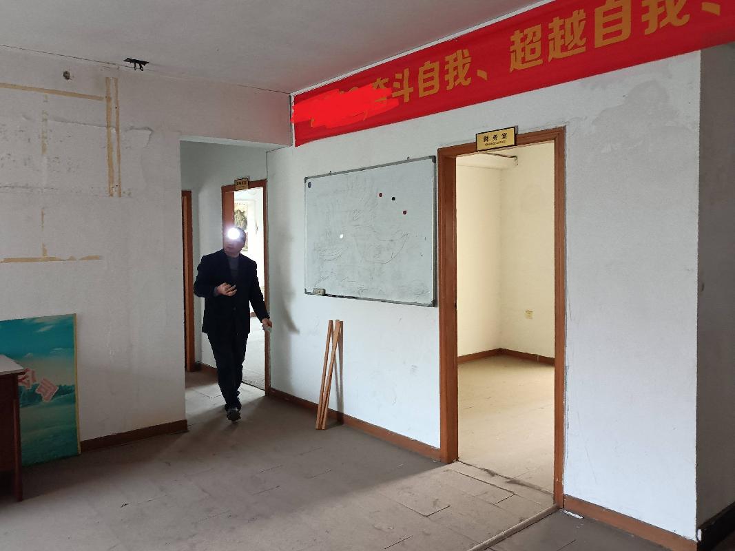 长沙市芙蓉区湖湘北路湖心巷21号南明苑14栋501号住房转让（第二次）