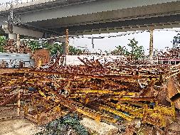 废旧短管桩及型钢边角料、非标人 行走台及扣塔部件一批 （约300吨）(国资监测编号GR2025HN1001286)