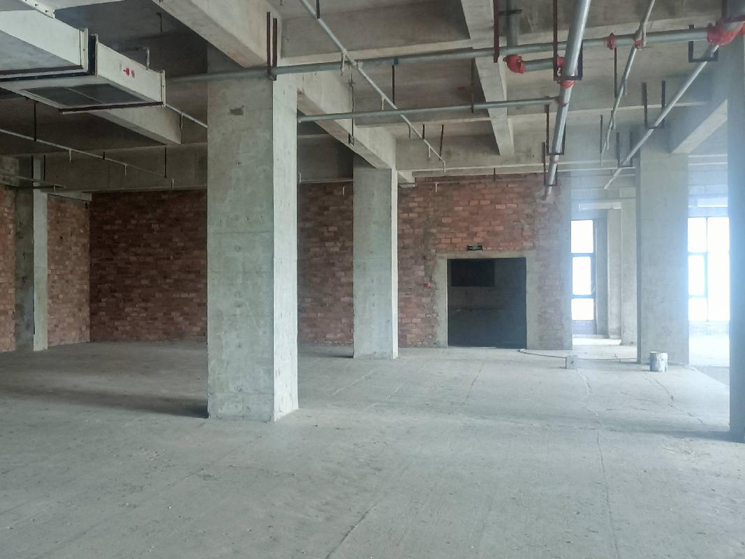 丽江市华坪县中和花园综合性办公楼部分房屋及车位租赁