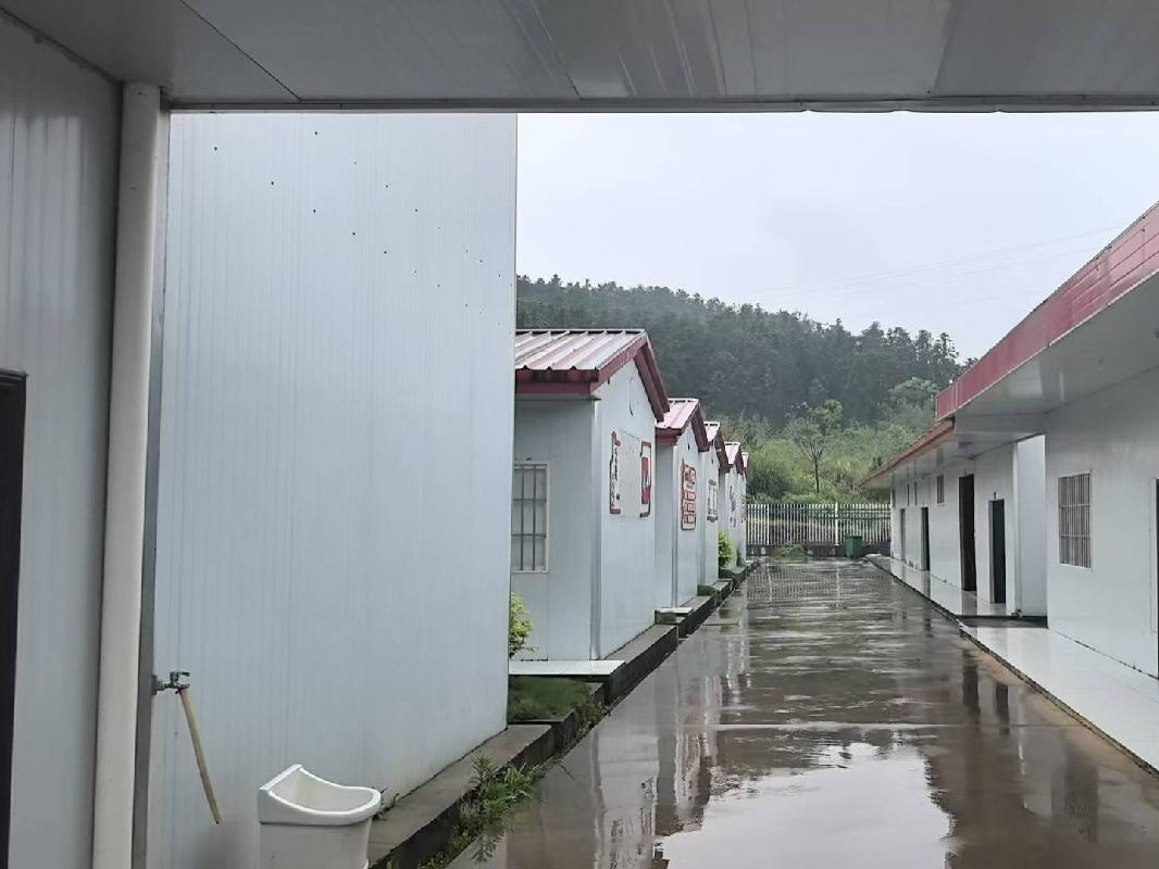 废旧活动板房一批（约3256.4㎡）(国资监测编号GR2025HN1001313)