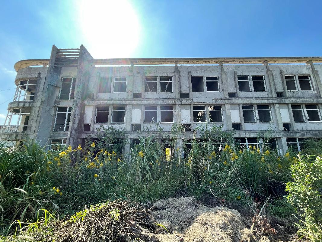 池州市贵池区工业园区原池州市华福钢材城管理有限公司厂区内房屋建筑物及构筑物拟拆除资产转让公告(国资监测编号GR2025AH2001661)