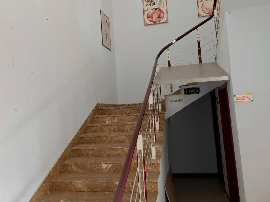 呼和浩特市赛罕区锦绣福源小区C区C12-101、C12-105号房屋出租(国资监测编号GR2025NM1004761-2)