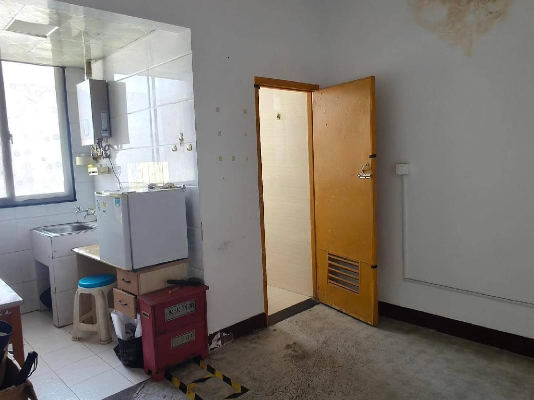 天华化工机械及自动化研究设计院有限公司位于江苏省苏州市吴中区苏苑新村4套住宅转让公告