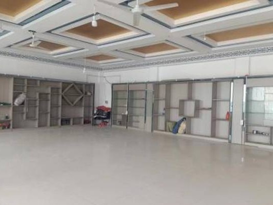 阿拉善盟额济纳旗达来呼布南路以东、环城南街以北土地及地上附着物转让(国资监测编号GR2025NM1006801)
