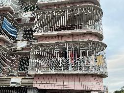 福州市台江区排尾路271号鳌峰花园12宗房地产项目分别转让