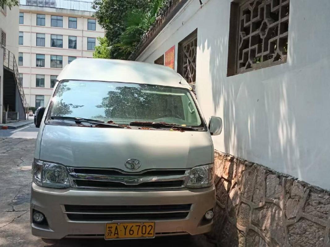 一辆丰田海狮牌客车（苏AY6702）公开转让(国资监测编号GR2025JS1004209)