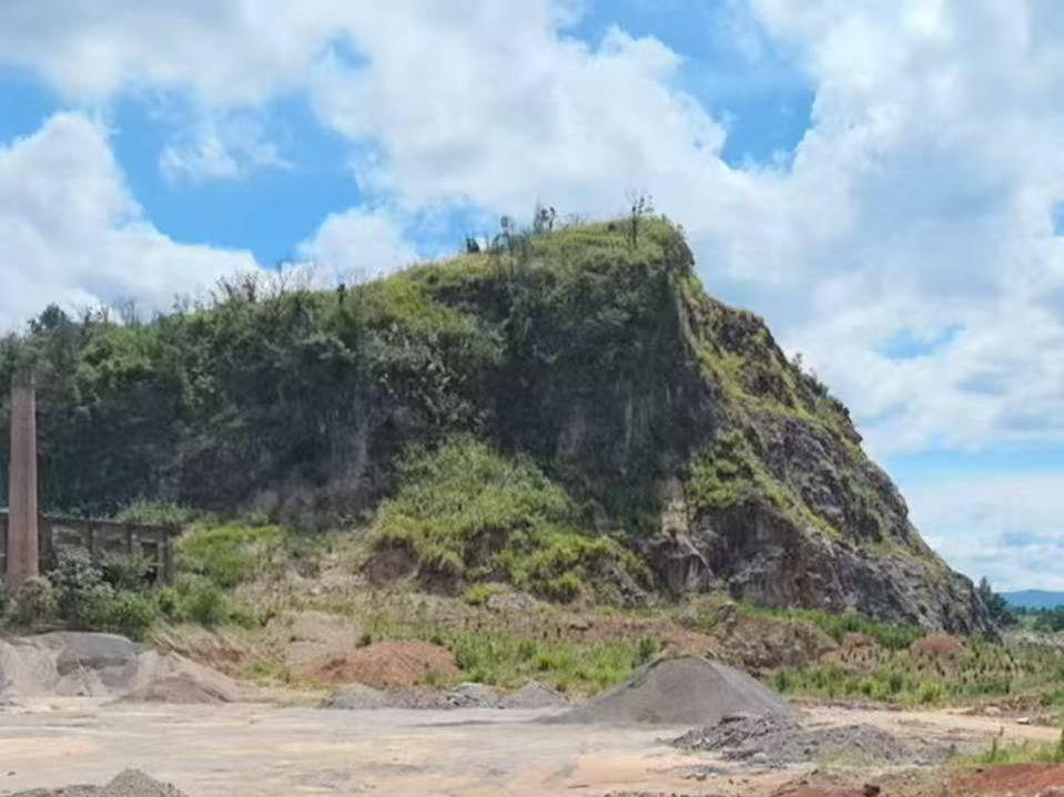 浏阳市古港镇赖子山白云石矿区一宗土地使用权招租(国资监测编号GR2026HN1002848)