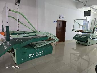 江苏财经职业技术学院篮球架转让公告