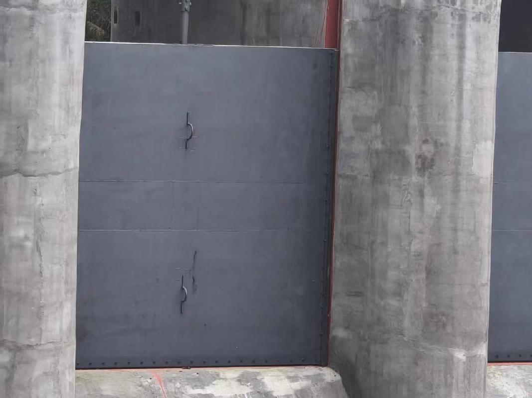 汝城县龙虎洞水库3扇溢洪道旧闸门处置