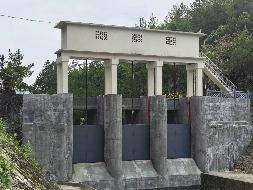 汝城县龙虎洞水库3扇溢洪道旧闸门处置