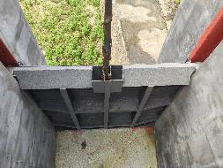 汝城县龙虎洞水库3扇溢洪道旧闸门处置