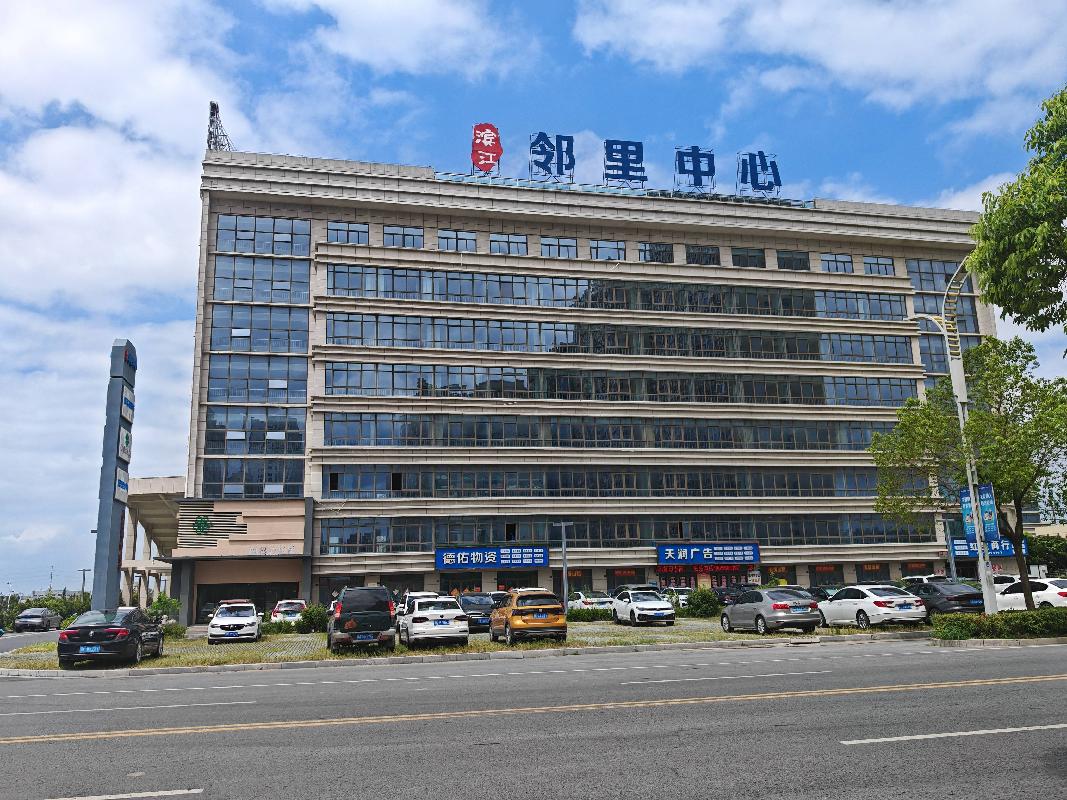 泰兴市港口集团有限公司位于泰兴市滨江镇滨江农贸综合楼2幢4-8层（含1层门厅）房屋再次公开招租(国资监测编号GR2025JS1004662-2)