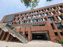 安徽工程大学校本部西区师生活动中心一楼部分商业房产（运营商门店）出租公告