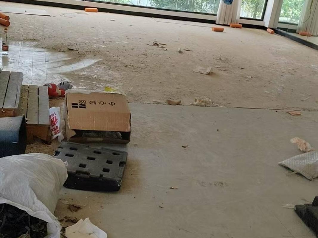 南京工业大学位于南京市江北新区浦珠南路30号西苑二楼东起第一间西苑-8的房屋公开招租(国资监测编号GR2025JS1004722)