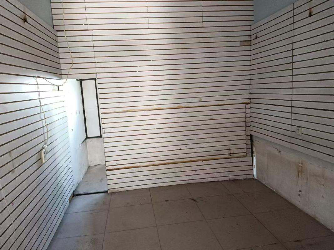 呼和浩特市回民区文化宫街19号商住楼商铺9号房产转让（内蒙古自治区机关事务管理局）(国资监测编号GR2025NM1005473)