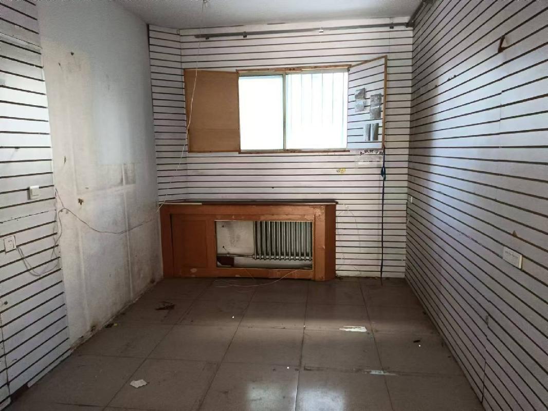呼和浩特市回民区文化宫街19号商住楼商铺4号房产转让（内蒙古自治区机关事务管理局）(国资监测编号GR2025NM1005469)