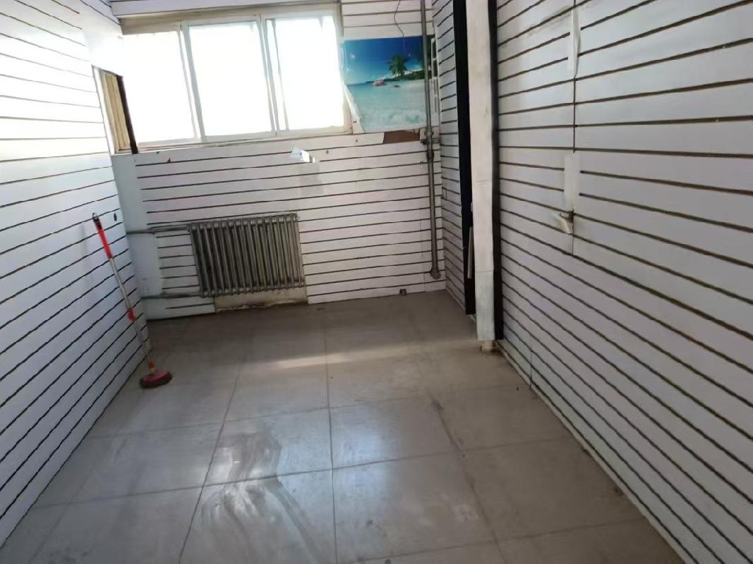 呼和浩特市回民区文化宫街19号商住楼商铺8号房产转让（内蒙古自治区机关事务管理局）(国资监测编号GR2025NM1005472)