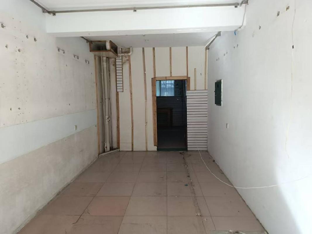呼和浩特市回民区文化宫街19号商住楼商铺5号房产转让（内蒙古自治区机关事务管理局）(国资监测编号GR2025NM1005470)