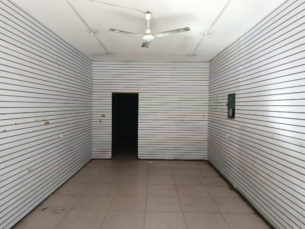 呼和浩特市回民区文化宫街19号商住楼商铺14号房产转让（内蒙古自治区机关事务管理局）(国资监测编号GR2025NM1005476)