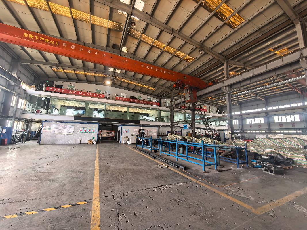 新疆有色金属工业（集团）全鑫建设有限公司租赁位于乌鲁木齐经济技术开发区（头屯河区）流花湖路337号非标结构车间房屋建筑物、场地及机器设备(国资监测编号GR2025XJ1000825)
