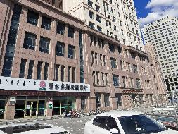 鄂尔多斯市融资担保有限公司持有的鄂尔多斯市伊金霍洛旗阿勒腾席热镇滨湖路水岸新城汀园3号楼3层303号、东胜区伊煤路16号时达天和俪苑小区8号楼3单元2107等26套房产转让