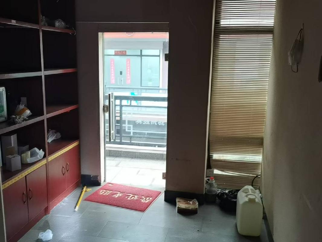 南京金陵饭店集团有限 公司位于扬州市泰州路188号经典商务广场3幢208室、209室、210室公开招租(国资监测编号GR2025JS1004992)