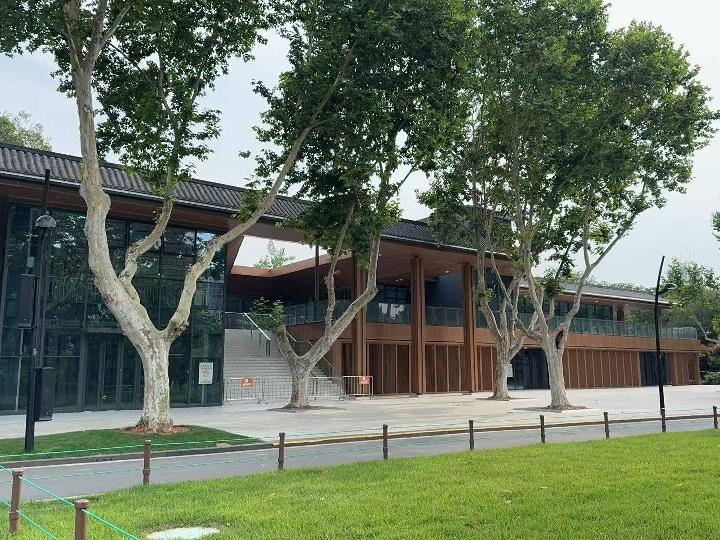 江苏省常州市天宁区红梅公园内春晖建筑一楼西侧招租公告